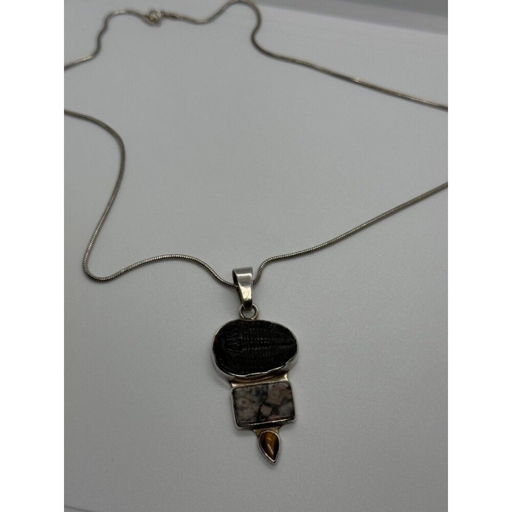 925 STERLING SILVER  AGATE NECKLACE